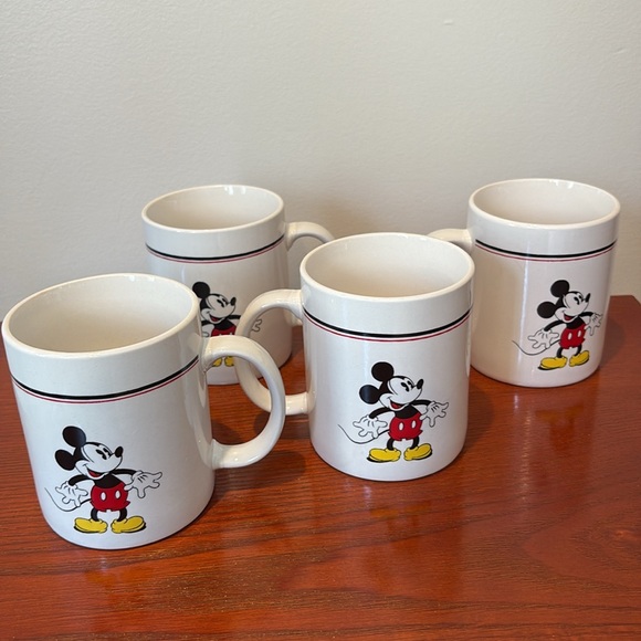 Mickey Mouse 4 Piece Coffee Cup Set - Picture 10 of 10